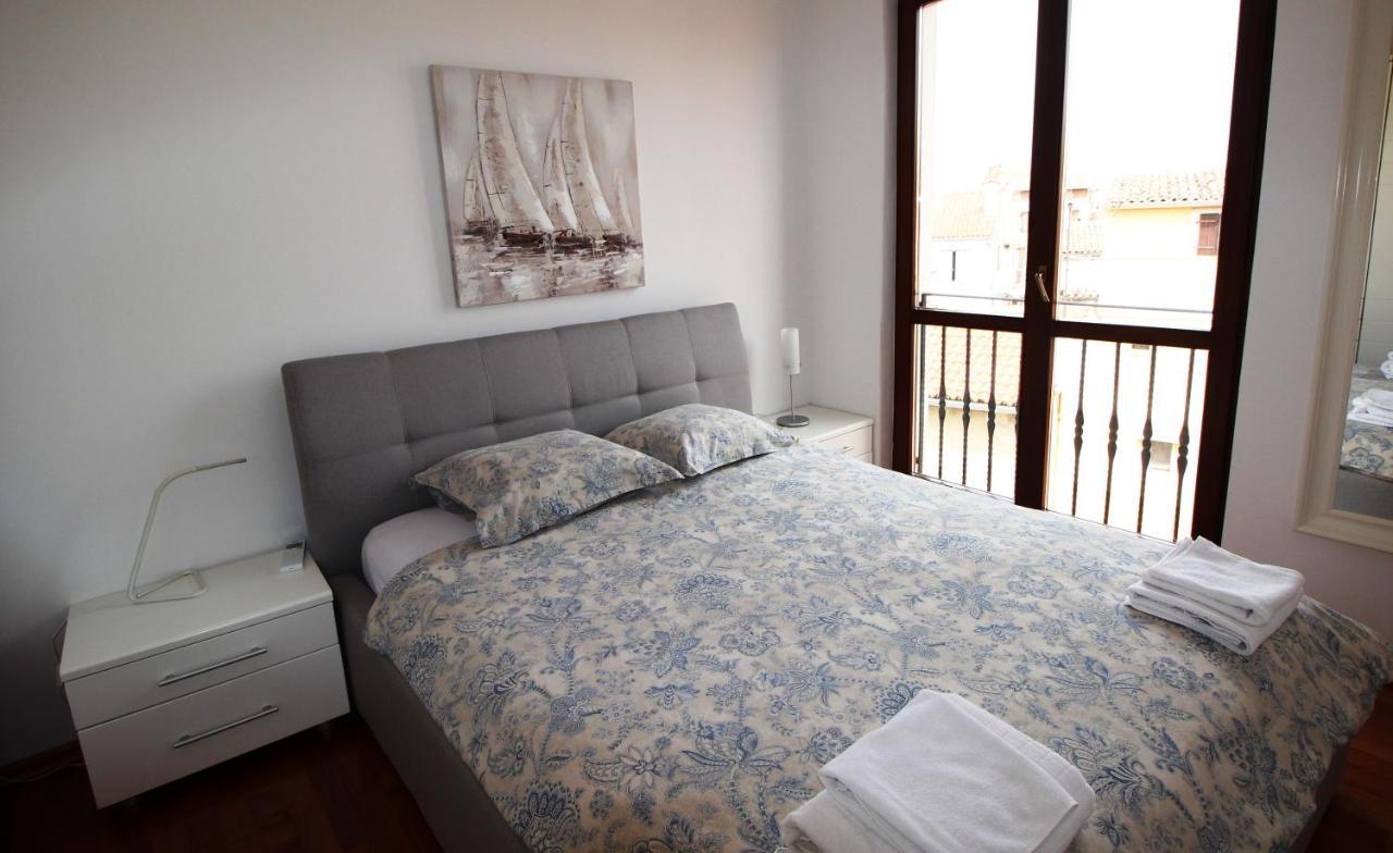 Molo View Apartment Ровин Екстериор снимка