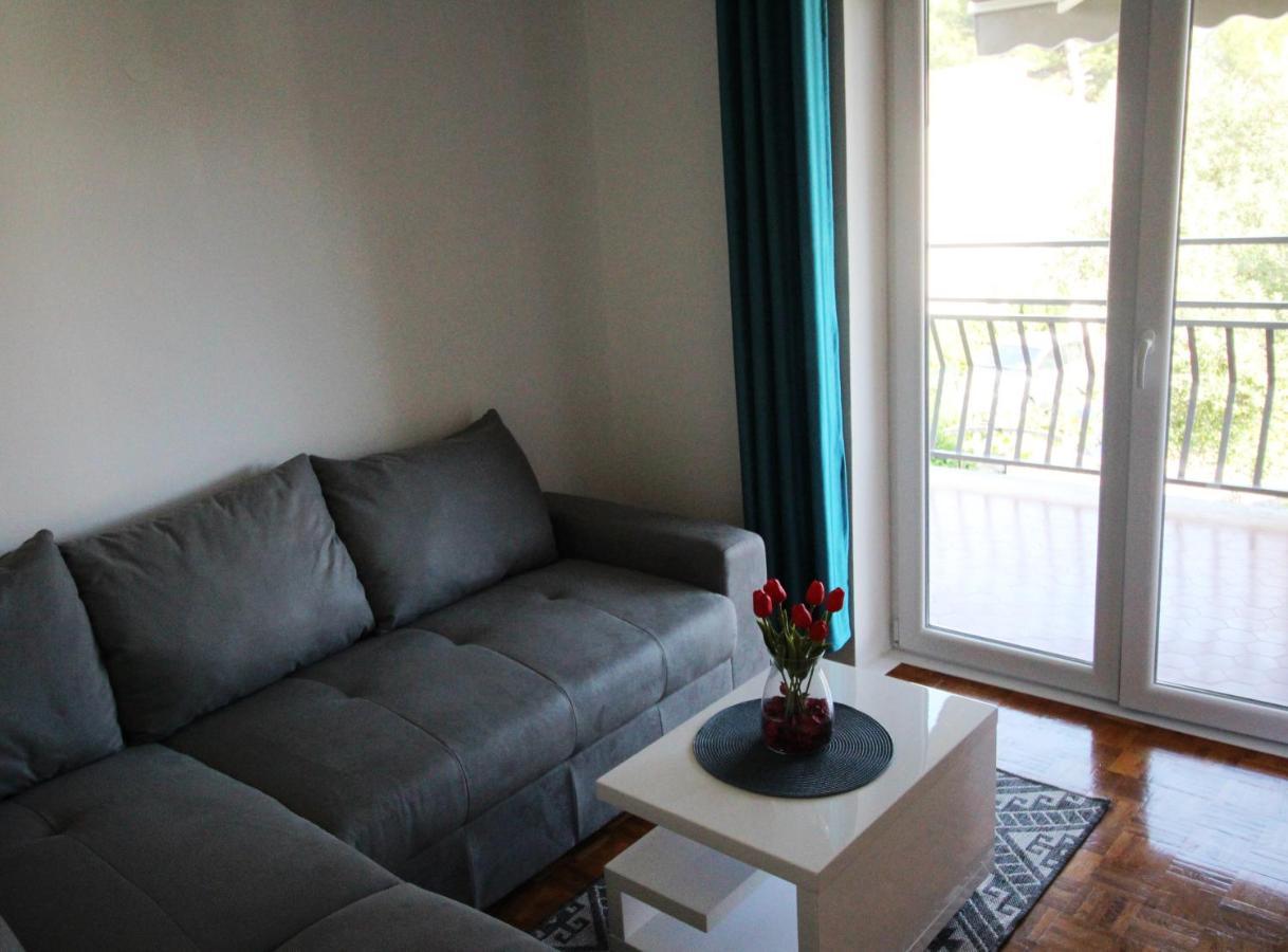 Molo View Apartment Ровин Екстериор снимка