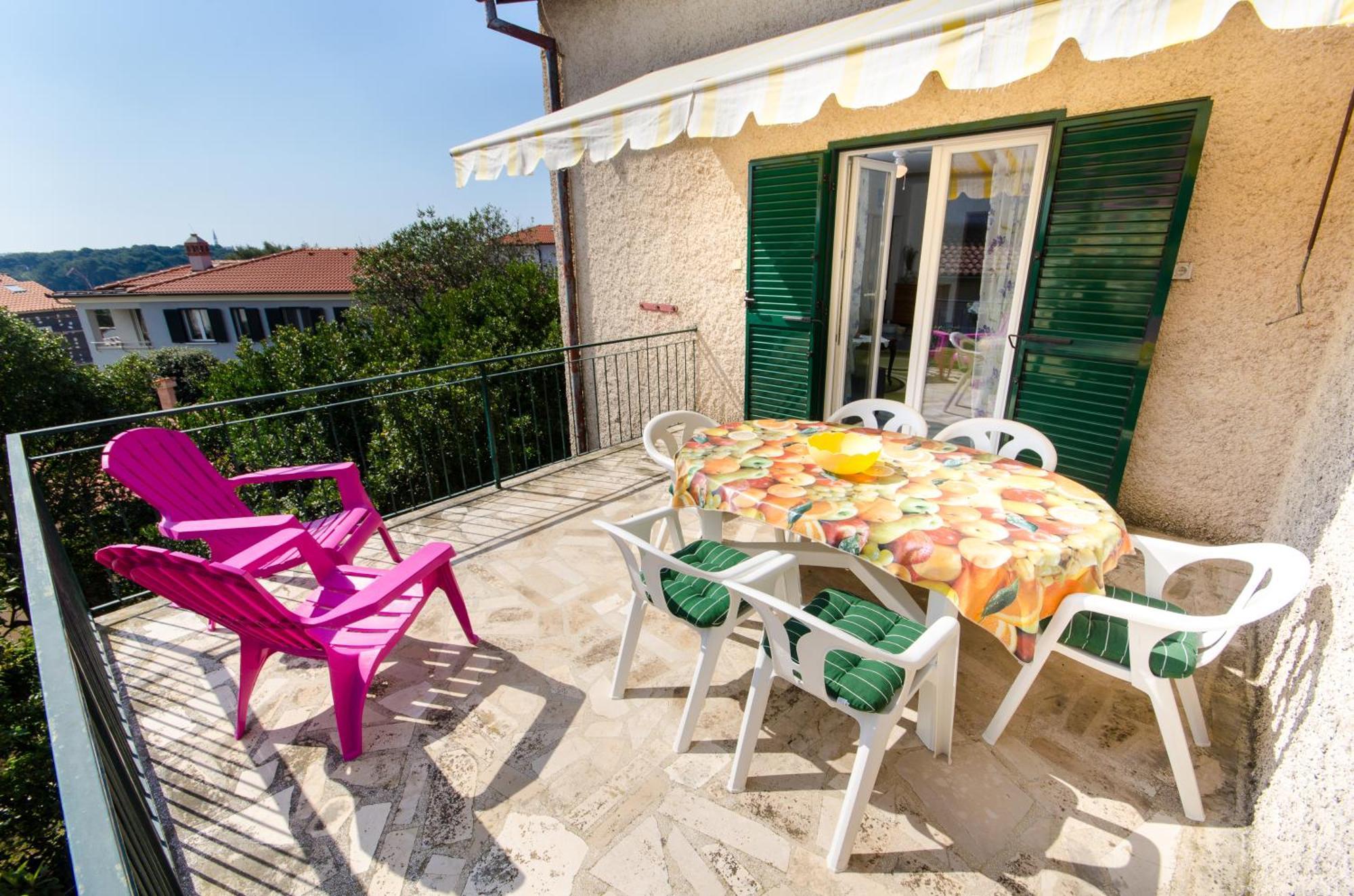 Molo View Apartment Ровин Екстериор снимка