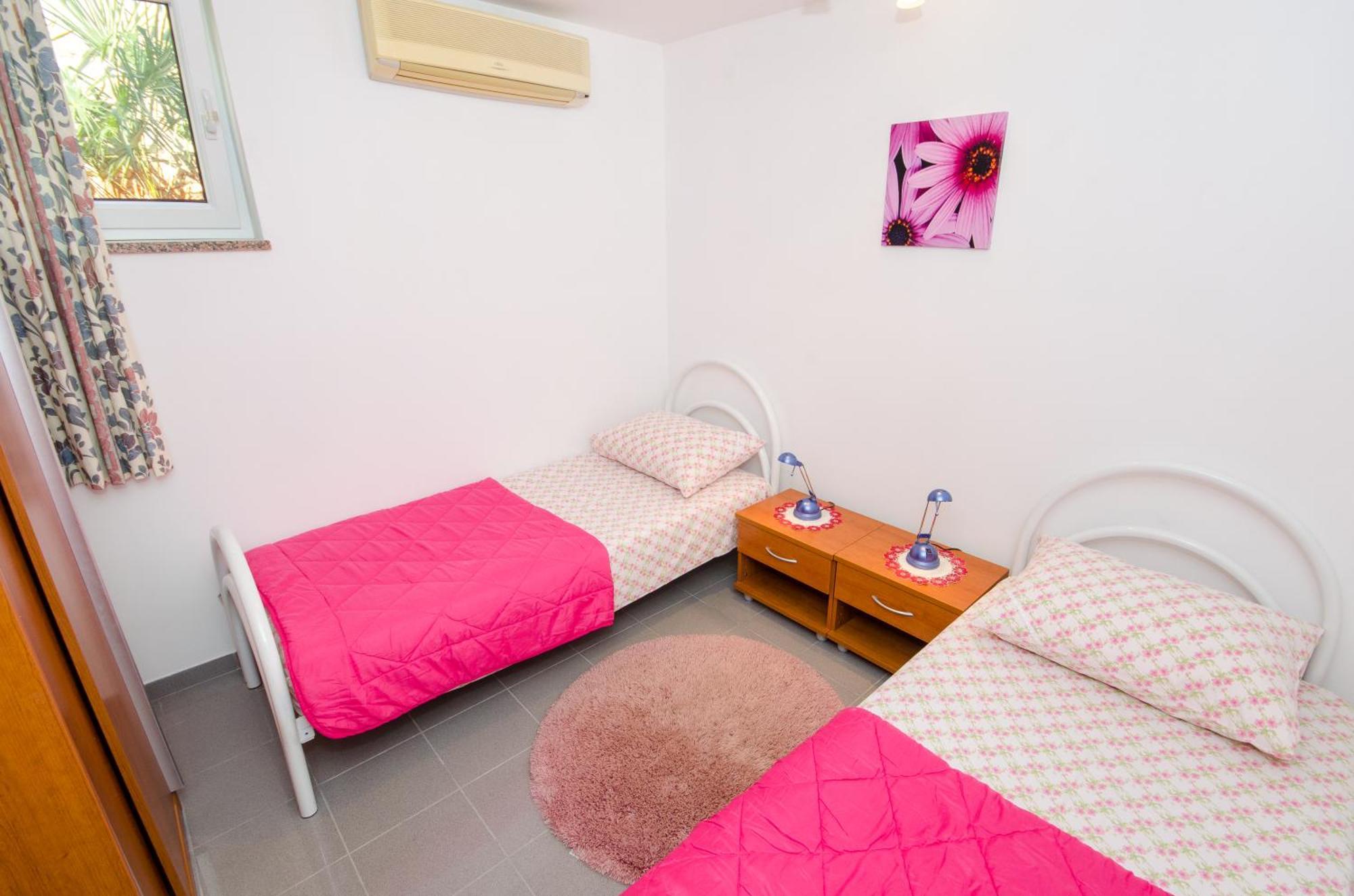Molo View Apartment Ровин Екстериор снимка