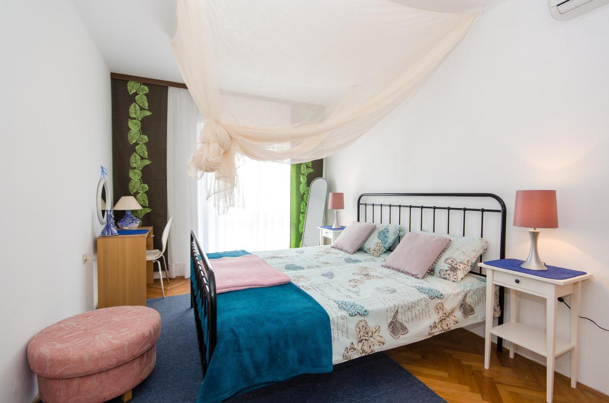 Molo View Apartment Ровин Екстериор снимка