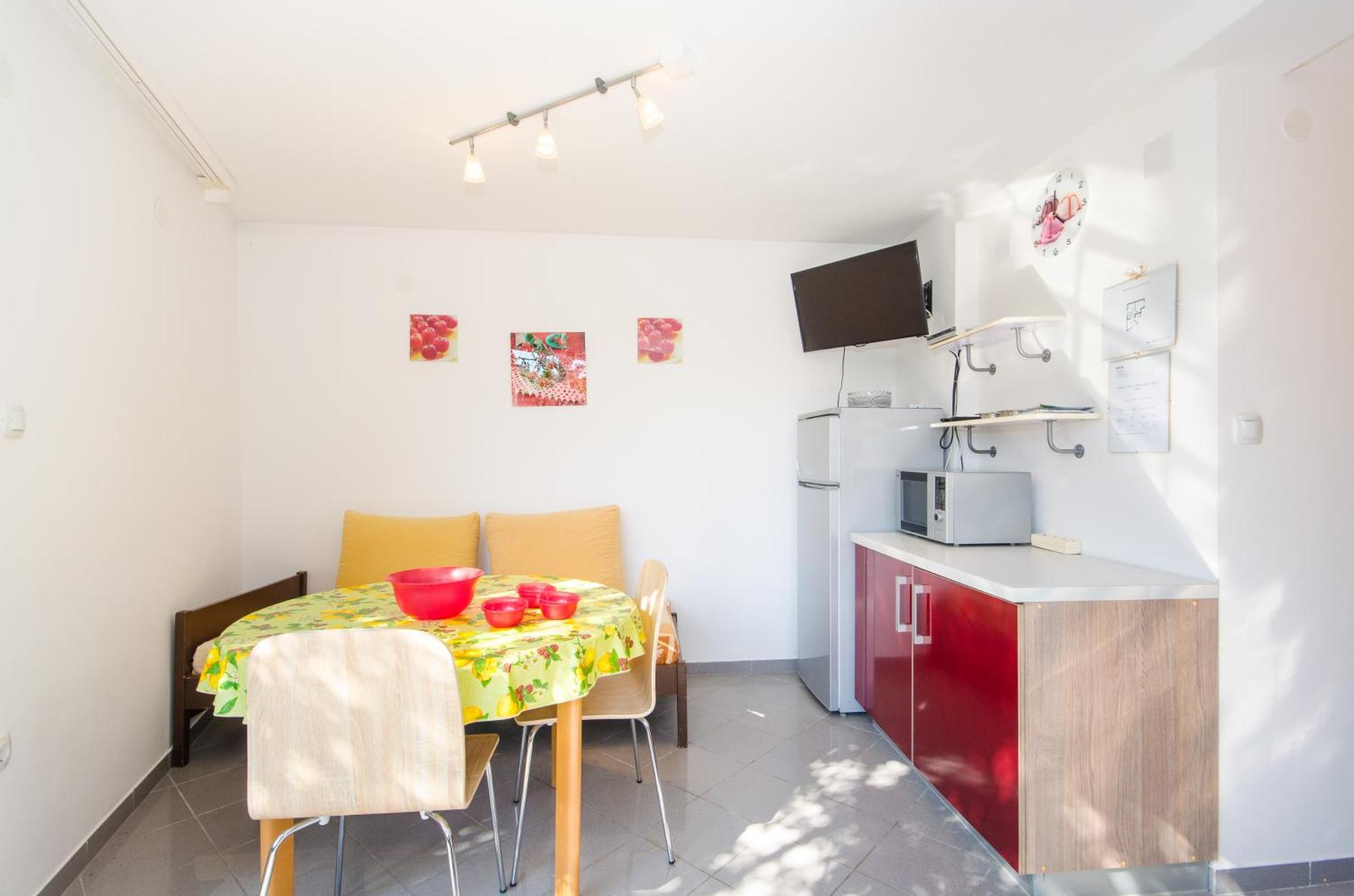 Molo View Apartment Ровин Екстериор снимка