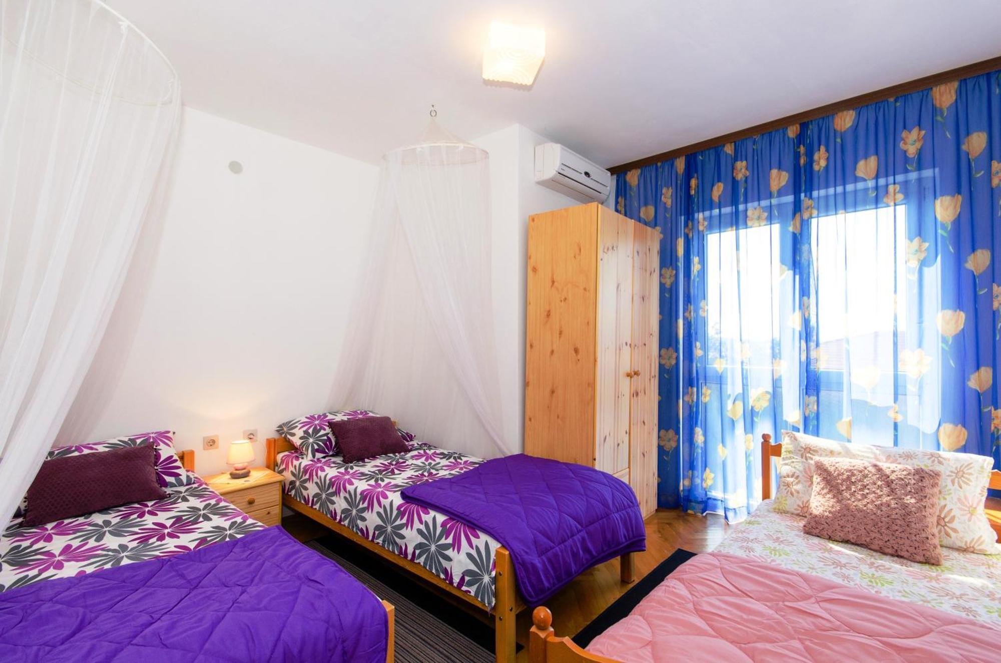 Molo View Apartment Ровин Екстериор снимка