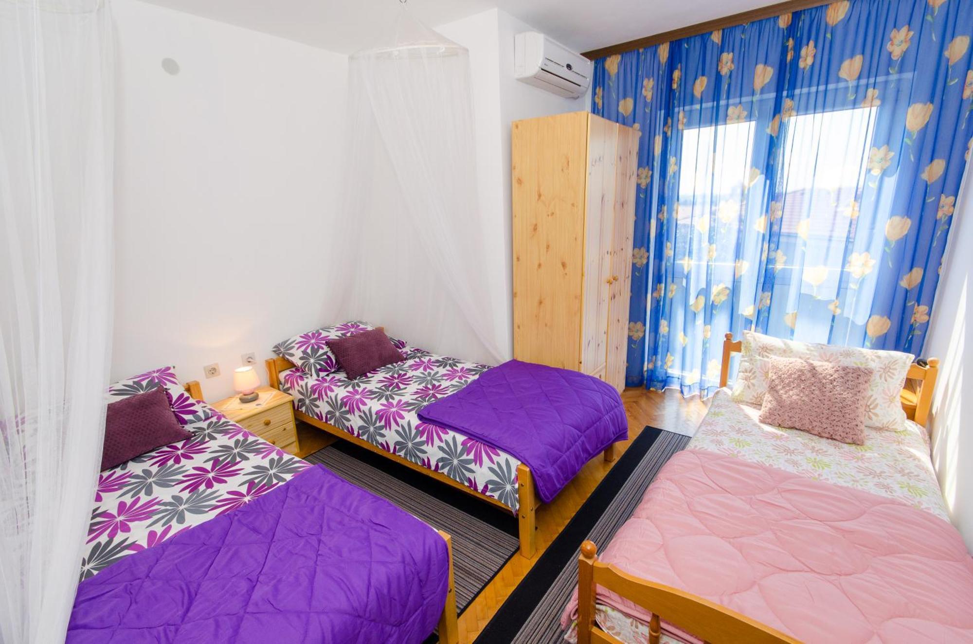 Molo View Apartment Ровин Екстериор снимка